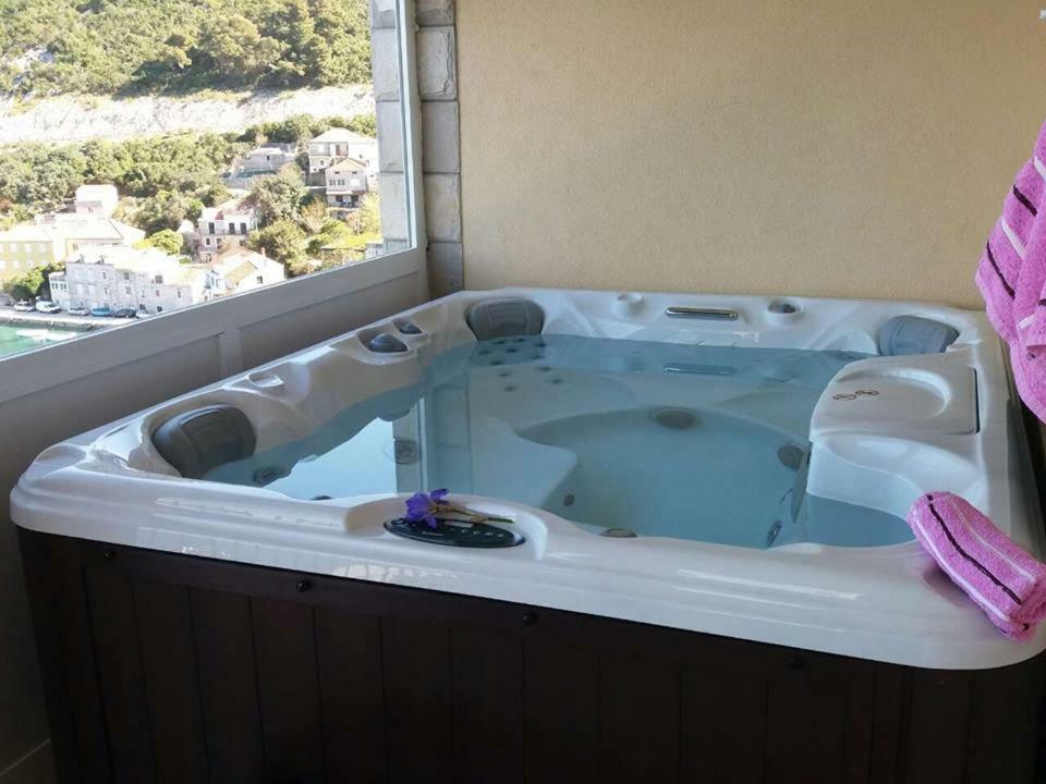 Adriatic - Apartment With Jacuzzi Sobra 외부 사진