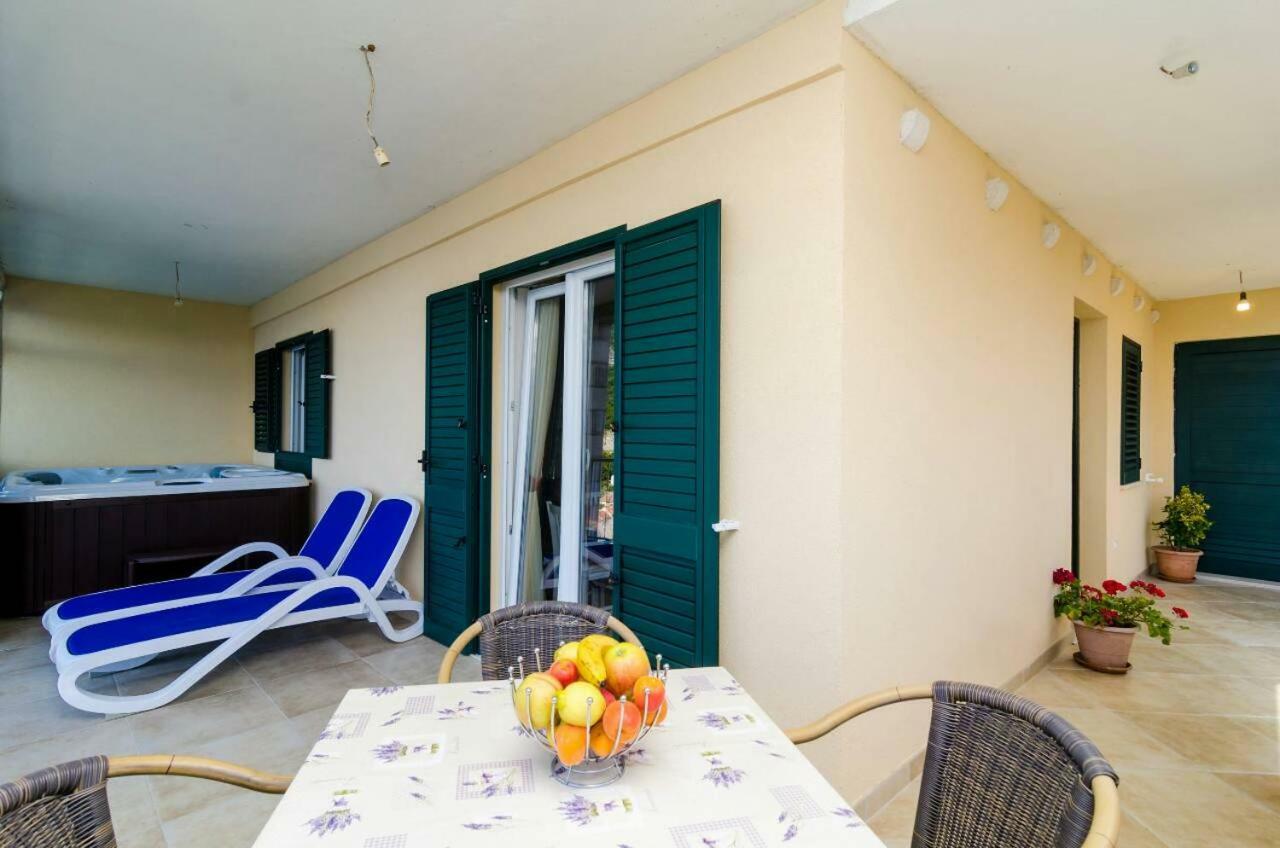 Adriatic - Apartment With Jacuzzi Sobra 외부 사진